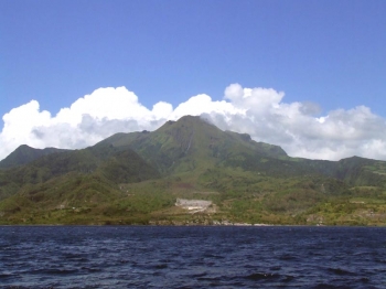 Ein Gipfel des Wanderurlaubs: Vulkan Mt. Pelée in Martinique